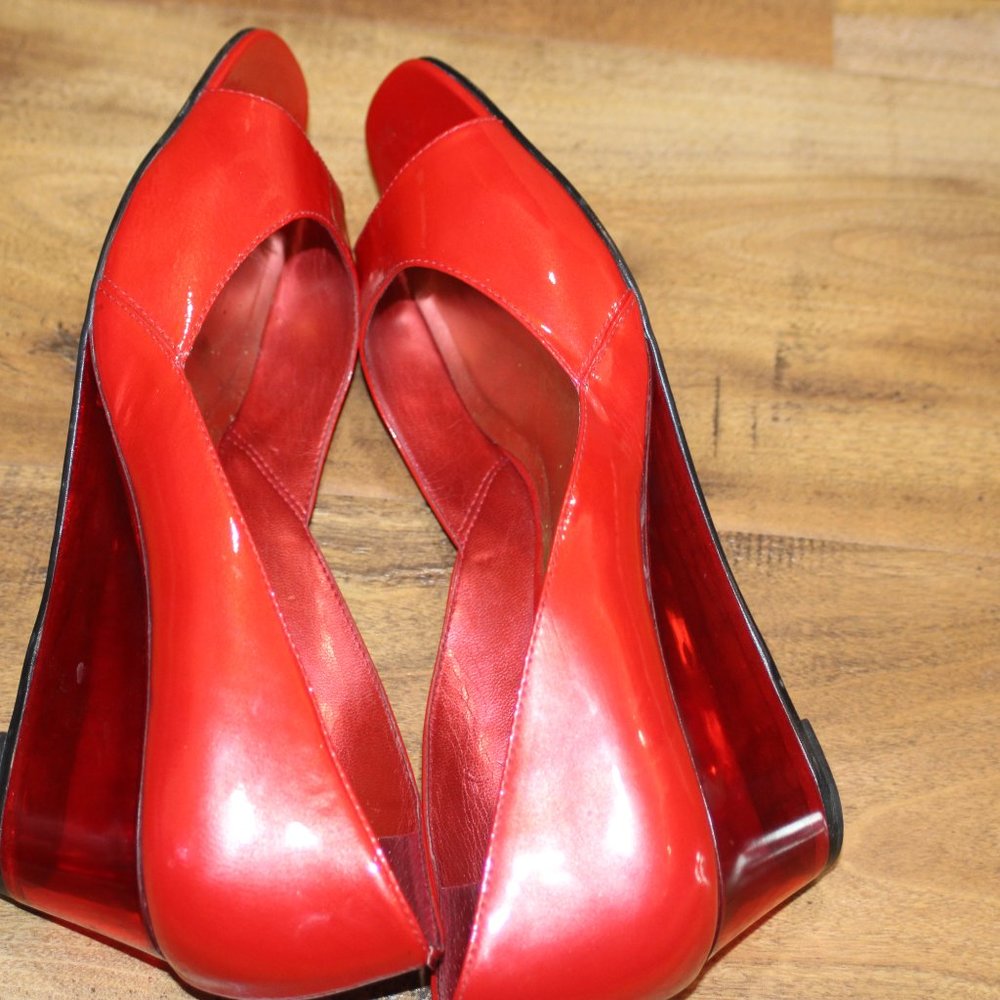 Carlos Wedge heels